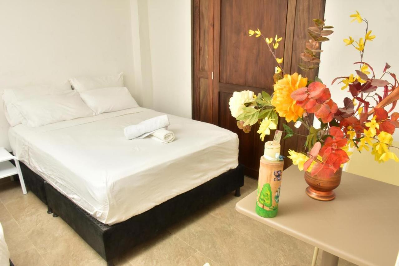 Hotel La Casa Del Astrologo Villavieja Kültér fotó